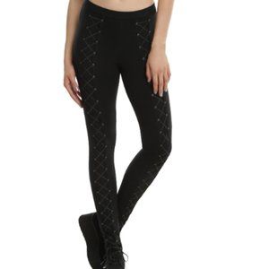 Hot Topic Black Blackheart Front Lace-Up Leggings Size Large